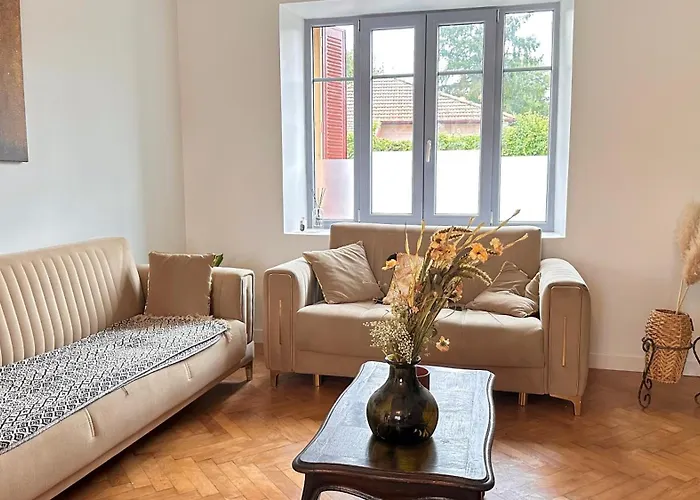 Le Faubourg - Parking Gratuit *