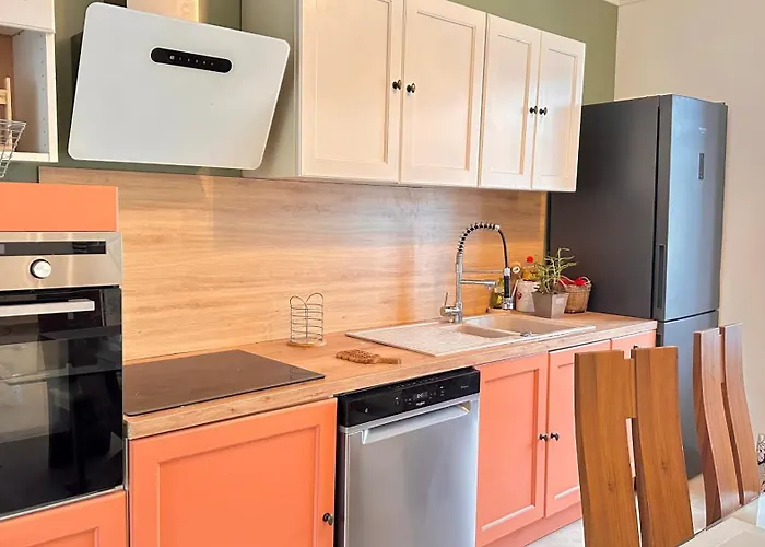 Le Faubourg - Parking Gratuit Beaune (Cote d'Or)