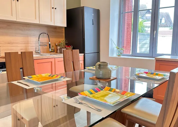 Le Faubourg - Parking Gratuit Beaune (Cote d'Or)