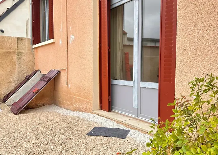 Le Faubourg - Parking Gratuit